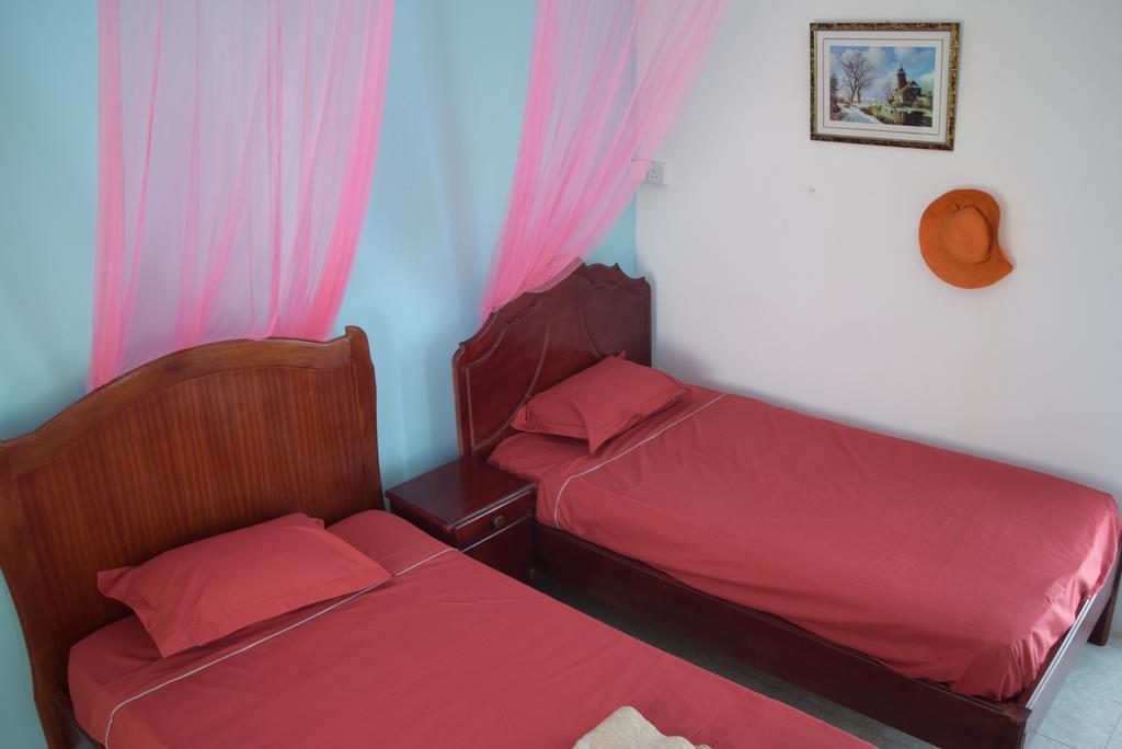 Mauri Holidays 'Budgeted Apartment' Ла-Ґулет Номер фото
