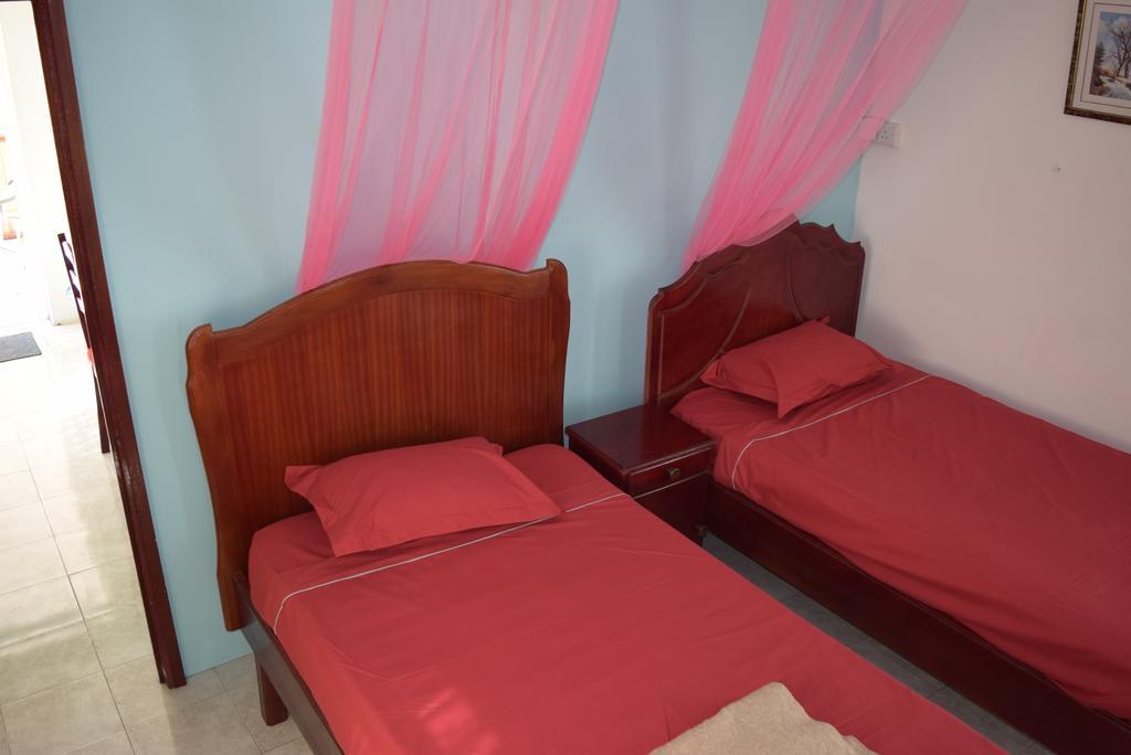 Mauri Holidays 'Budgeted Apartment' Ла-Ґулет Номер фото